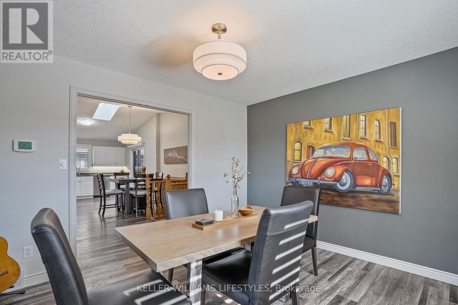 106 Anderson Avenue, Southwest Middlesex (Glencoe), ON - Indoor Photo Showing Dining Room