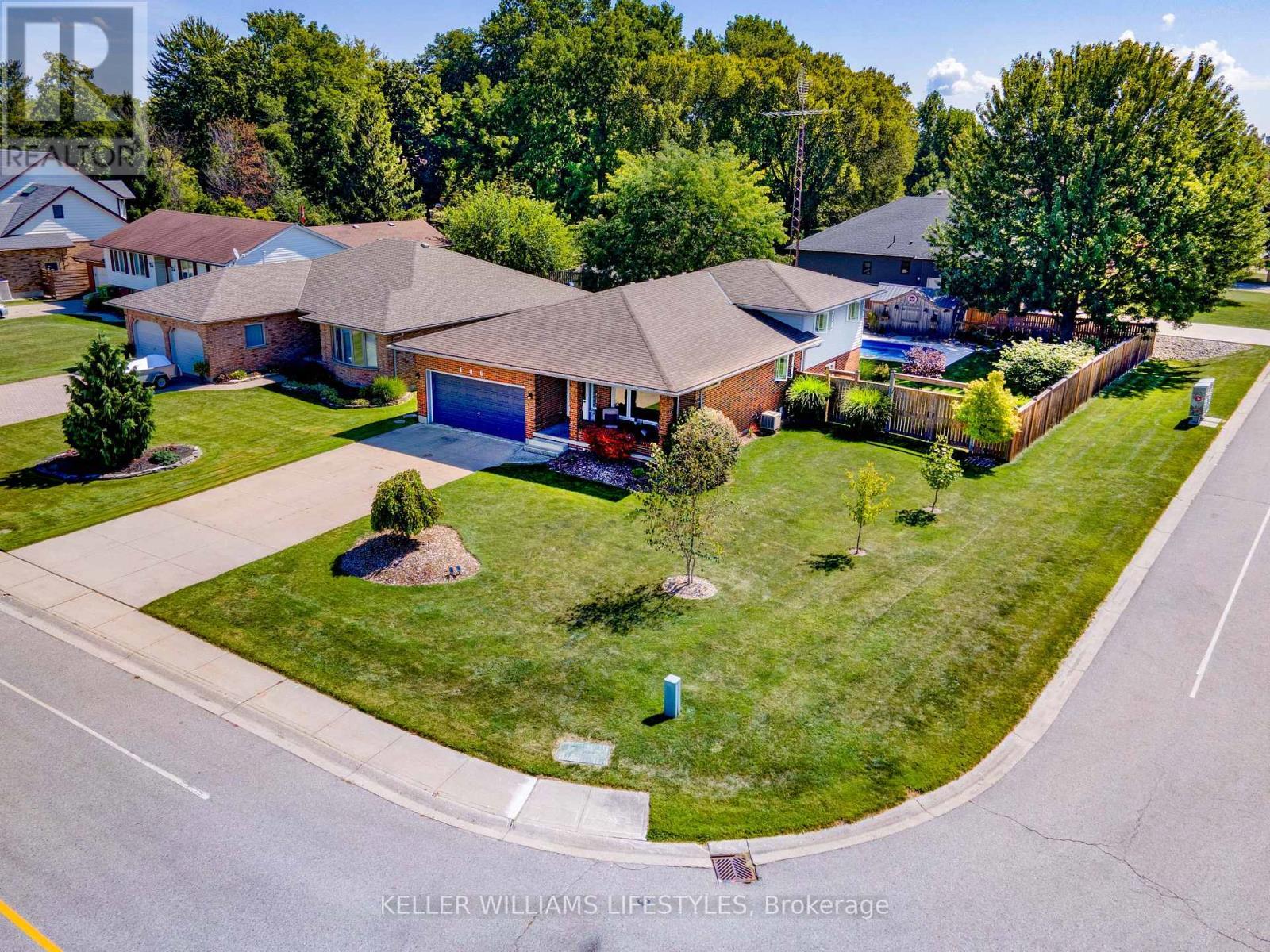 106 Anderson Avenue, Southwest Middlesex (Glencoe), ON - Outdoor