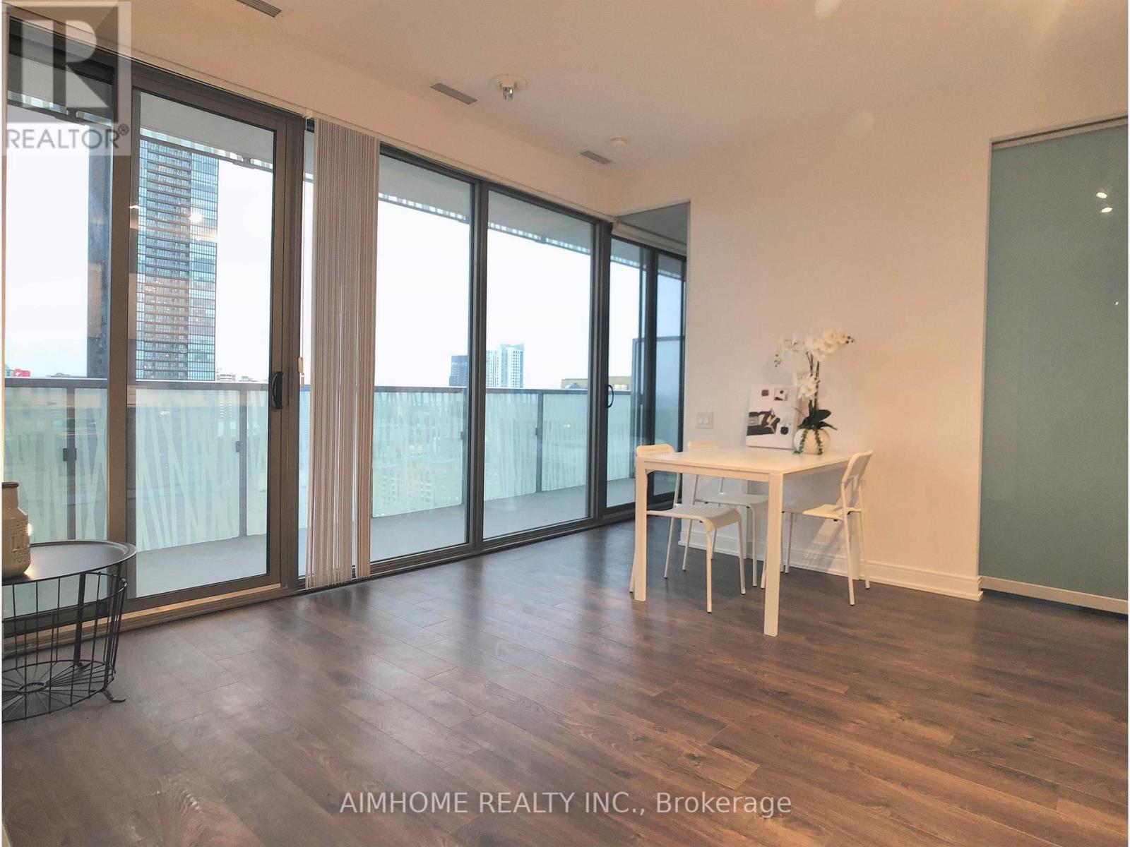 2315 - 50 Charles Street E, Toronto, ON - Indoor