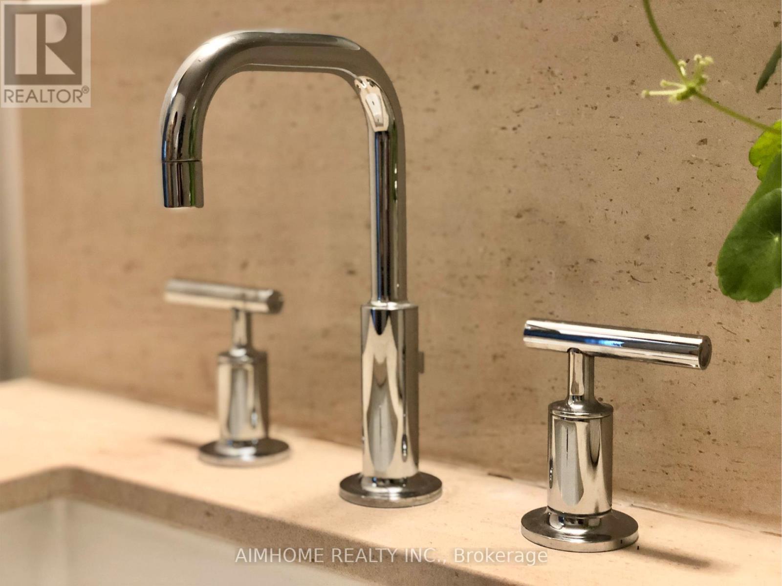 2315 - 50 Charles Street E, Toronto, ON - Indoor