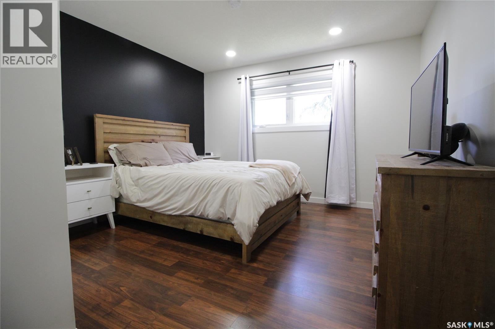 916 Moose Street, Moosomin, SK - Indoor Photo Showing Bedroom