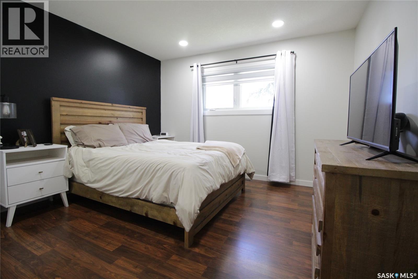 916 Moose Street, Moosomin, SK - Indoor Photo Showing Bedroom