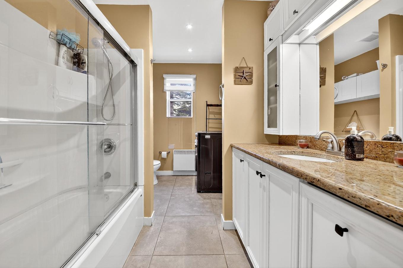 Salle de bains - 221 9E Avenue, Deux-Montagnes, QC - Indoor Photo Showing Bathroom