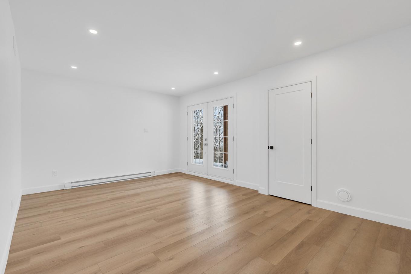 Family room - Rue Paulsen, Sainte-Agathe-Des-Monts, QC - Indoor Photo Showing Other Room