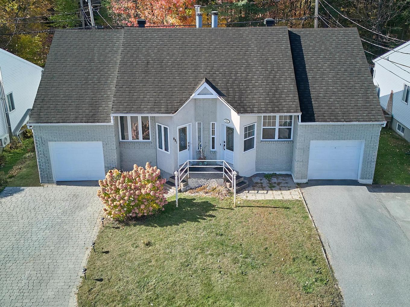 Aerial photo - 683 Rue Chénier, Saint-Jérôme, QC - Outdoor