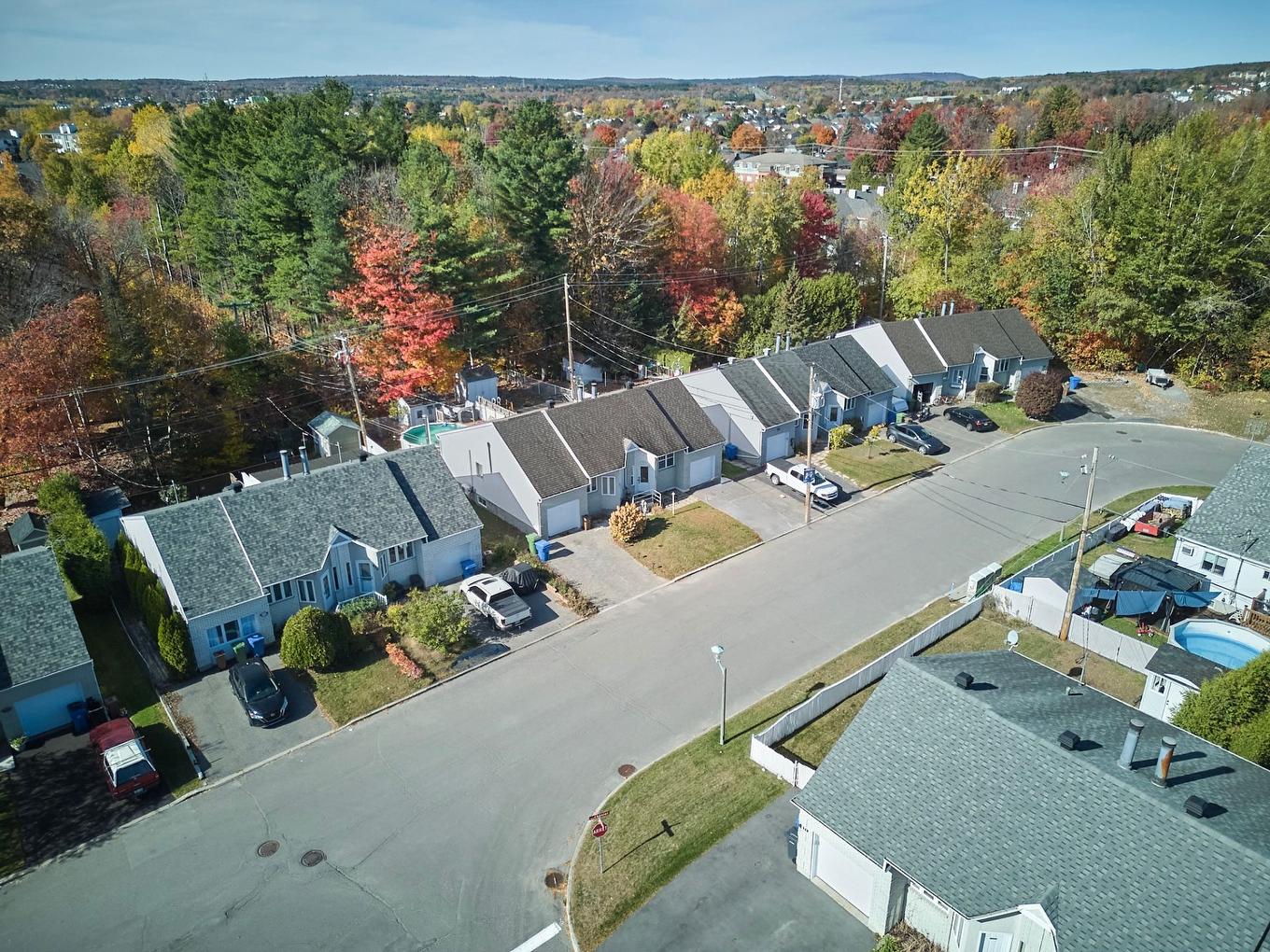 Aerial photo - 683 Rue Chénier, Saint-Jérôme, QC - Outdoor With View