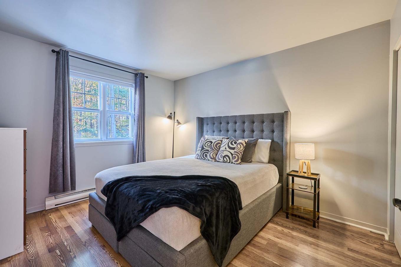 Primary bedroom - 683 Rue Chénier, Saint-Jérôme, QC - Indoor Photo Showing Bedroom