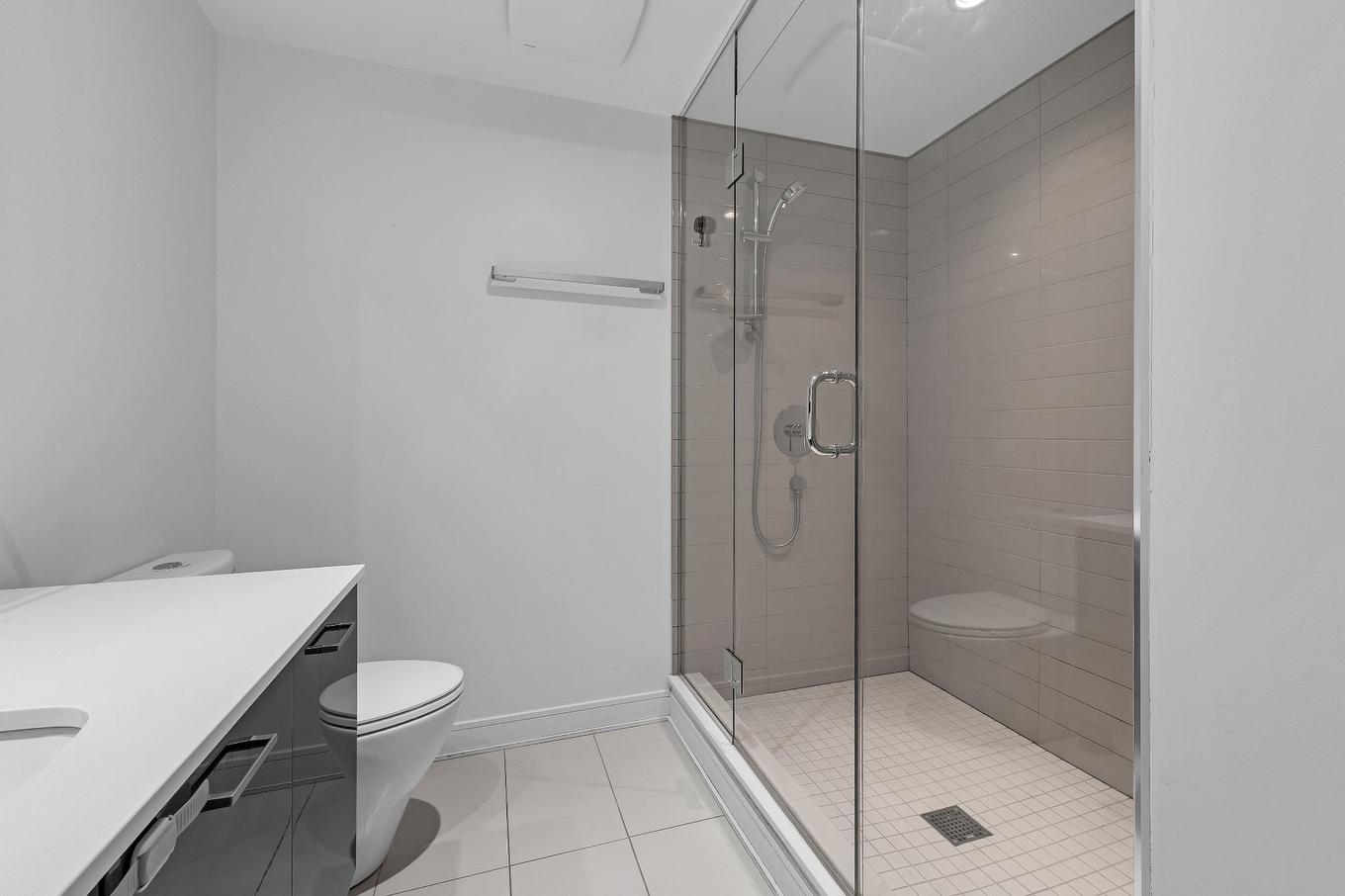 Salle de bains - 806-299 Rue De La Rotonde, Montréal (Verdun/Île-Des-Soeurs), QC - Indoor Photo Showing Bathroom