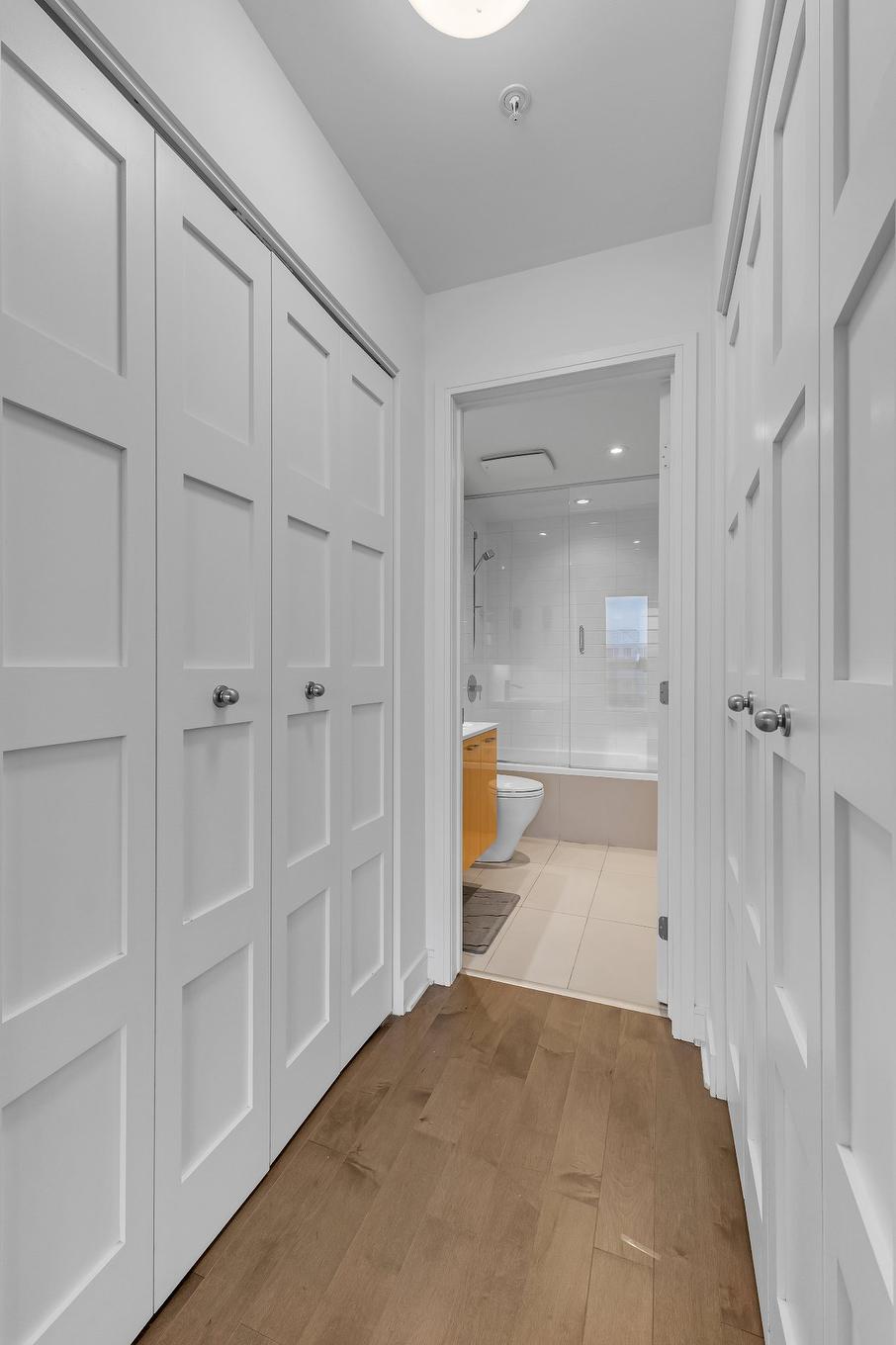 Salle de bains attenante à la CCP - 806-299 Rue De La Rotonde, Montréal (Verdun/Île-Des-Soeurs), QC - Indoor Photo Showing Other Room