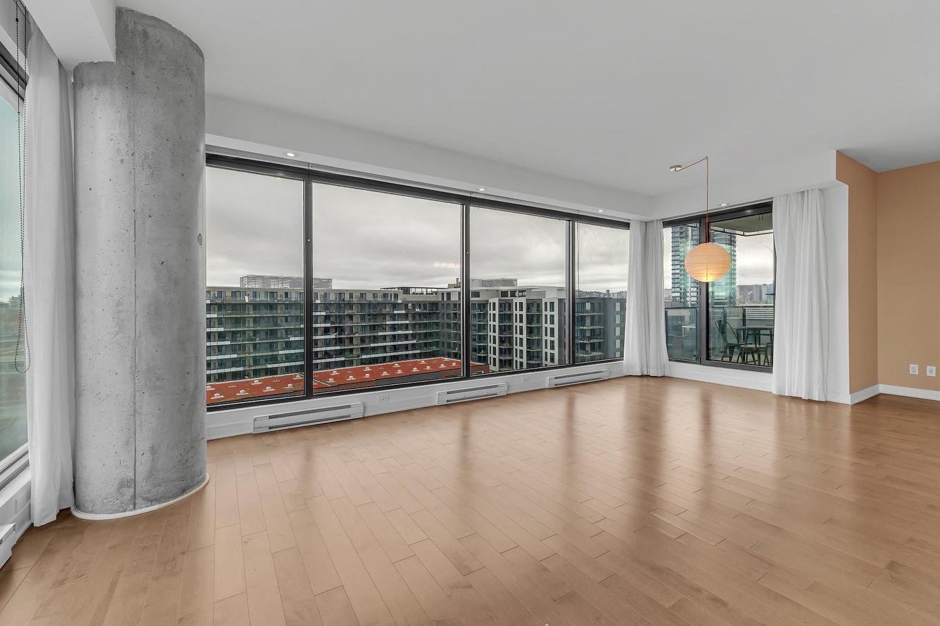 Salon - 806-299 Rue De La Rotonde, Montréal (Verdun/Île-Des-Soeurs), QC - Indoor Photo Showing Other Room