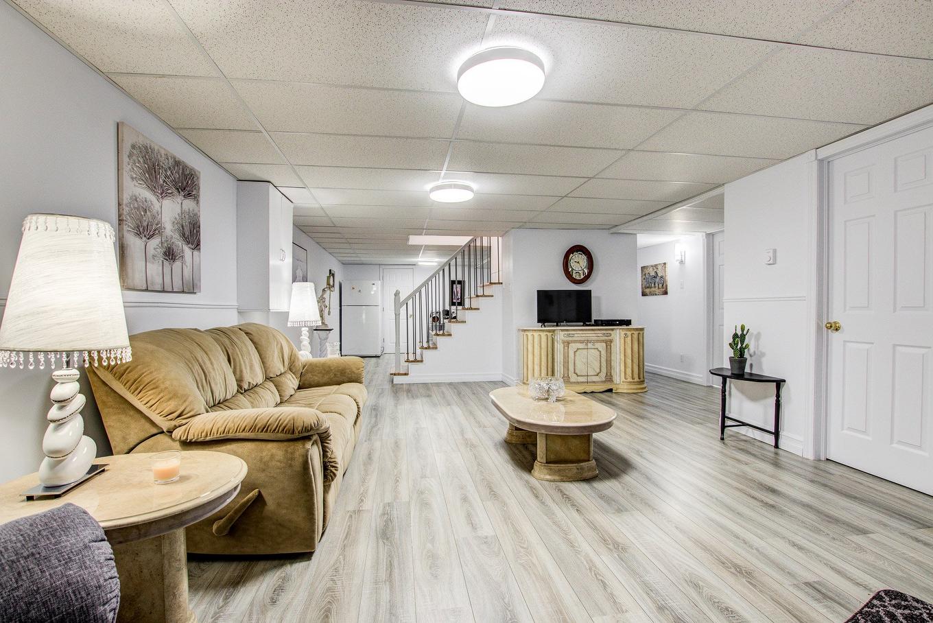 Family room - 1739 Rue Soucy, Longueuil (Saint-Hubert), QC - Indoor Photo Showing Living Room