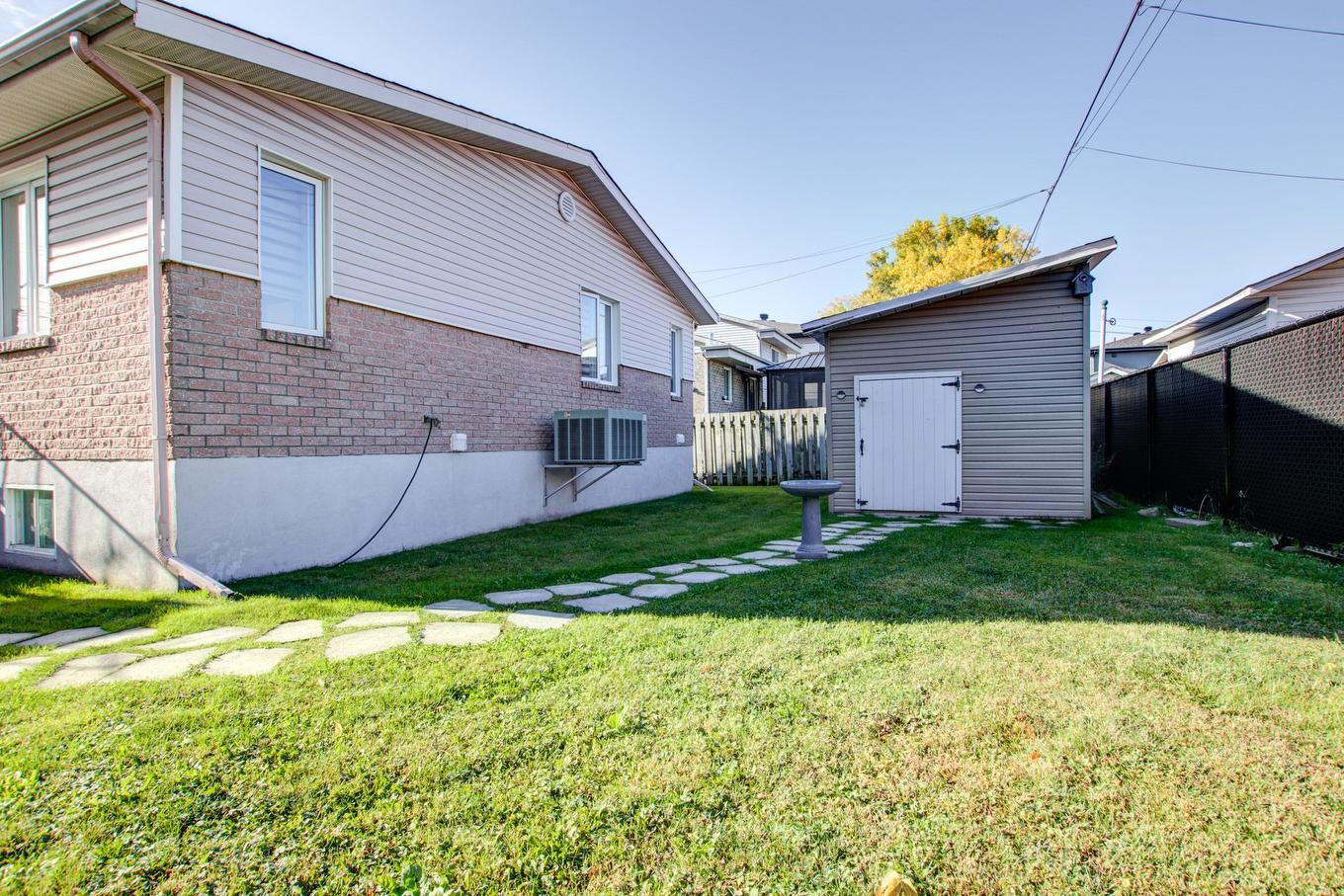 Back facade - 1739 Rue Soucy, Longueuil (Saint-Hubert), QC - Outdoor With Exterior