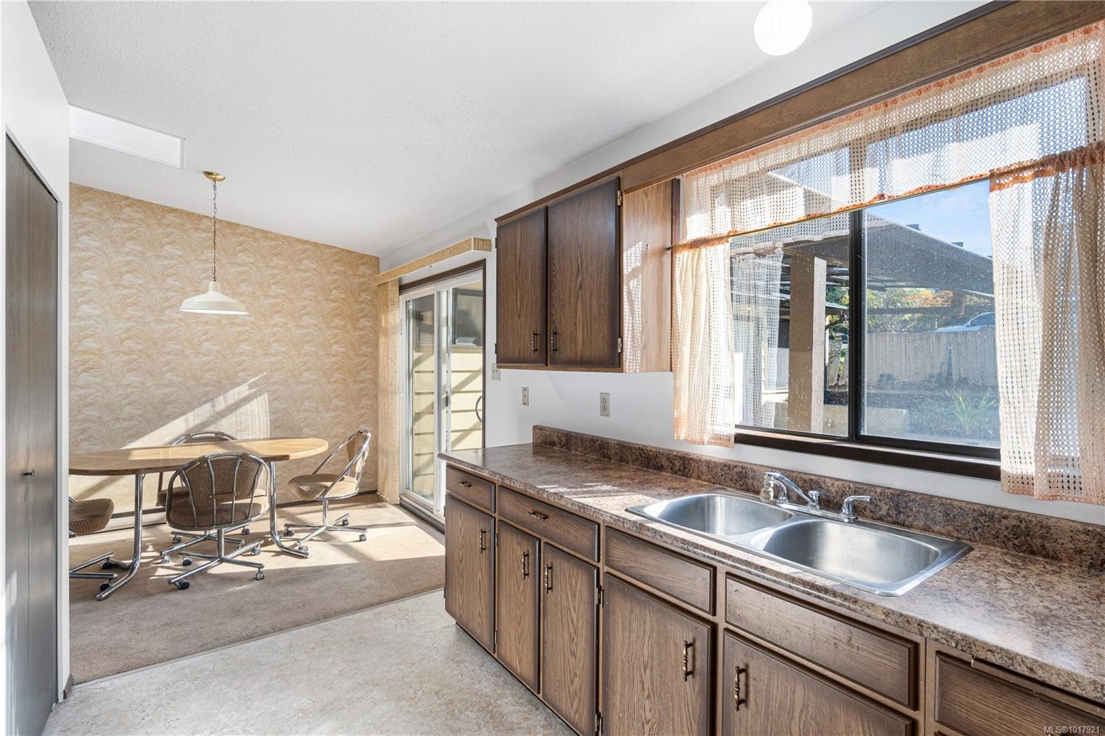 7431 Andrea Cres, Lantzville, BC