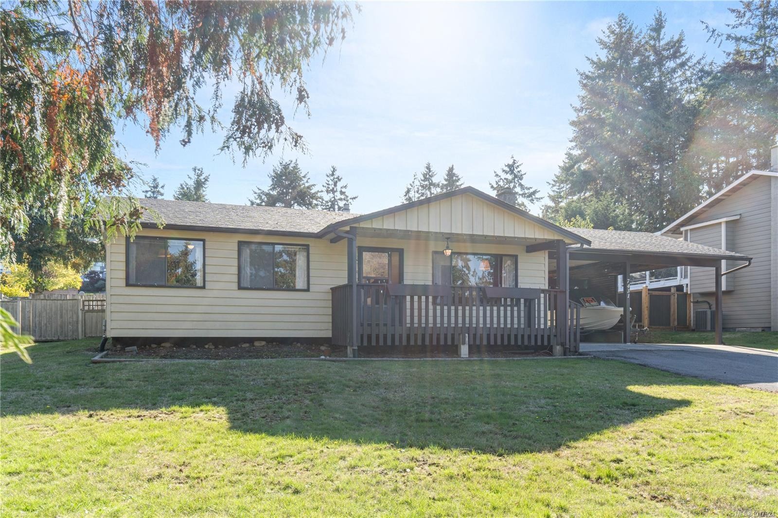 7431 Andrea Cres, Lantzville, BC