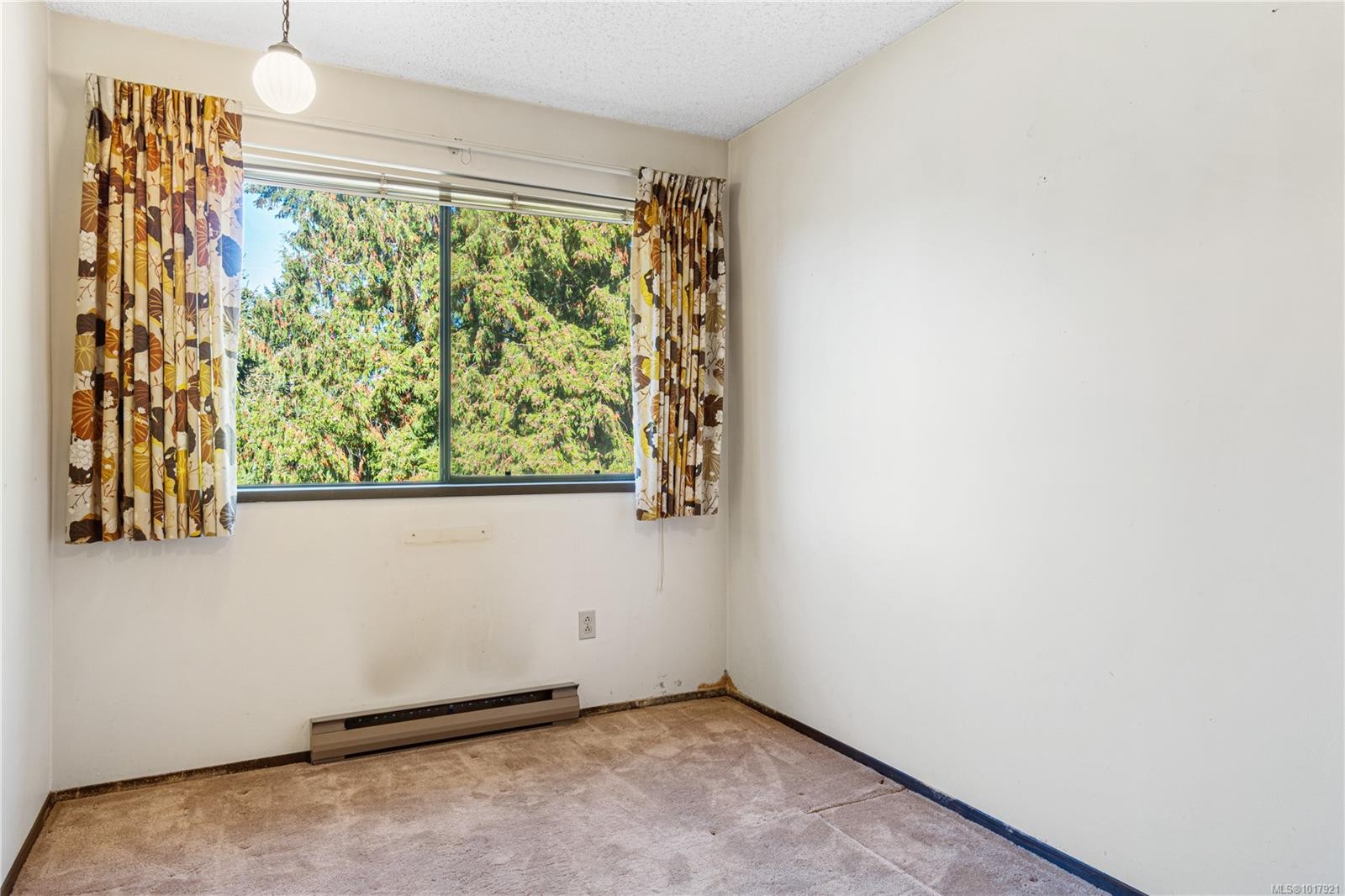 7431 Andrea Cres, Lantzville, BC