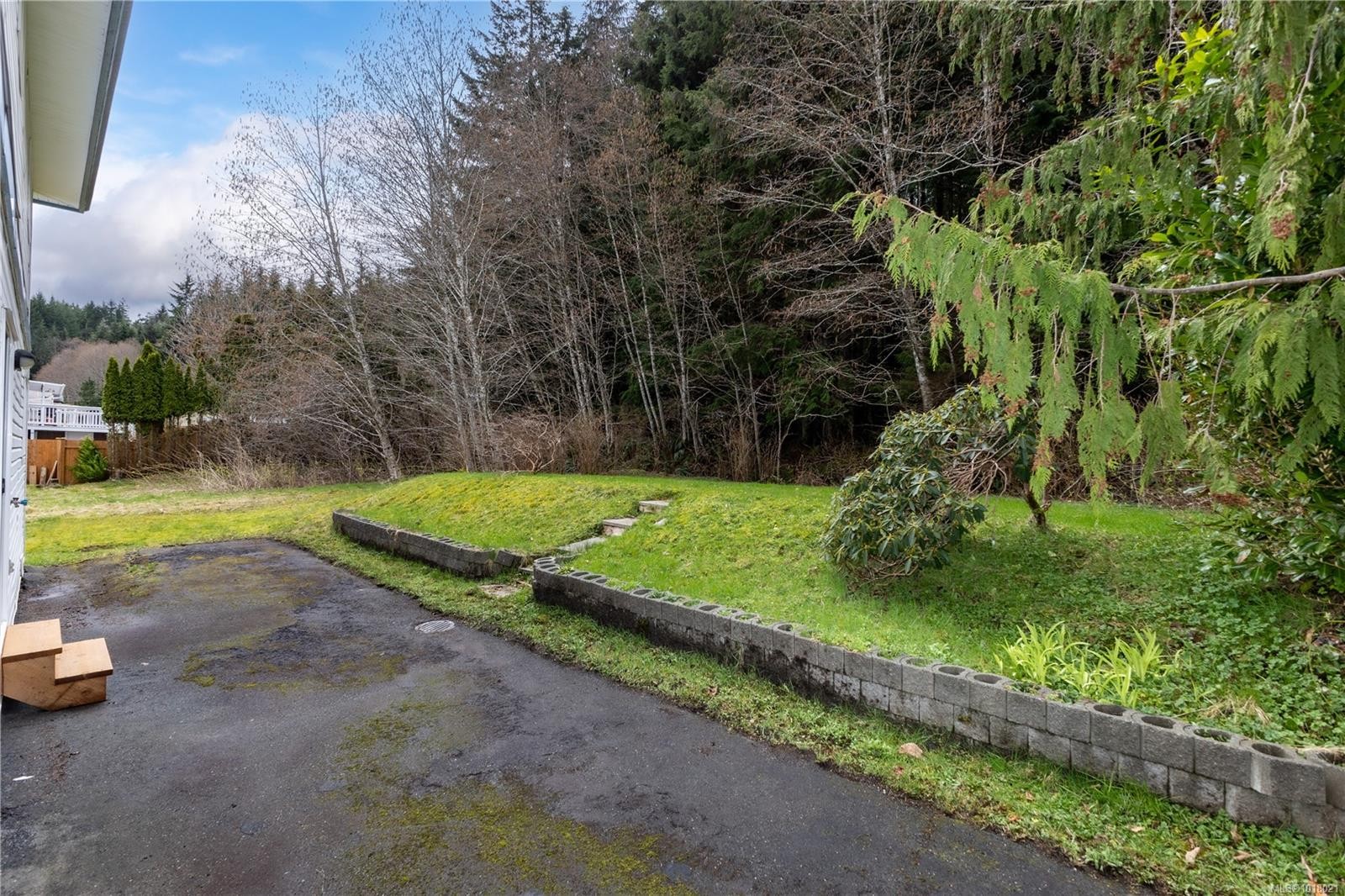 440 Macmillan Dr, Sayward, BC