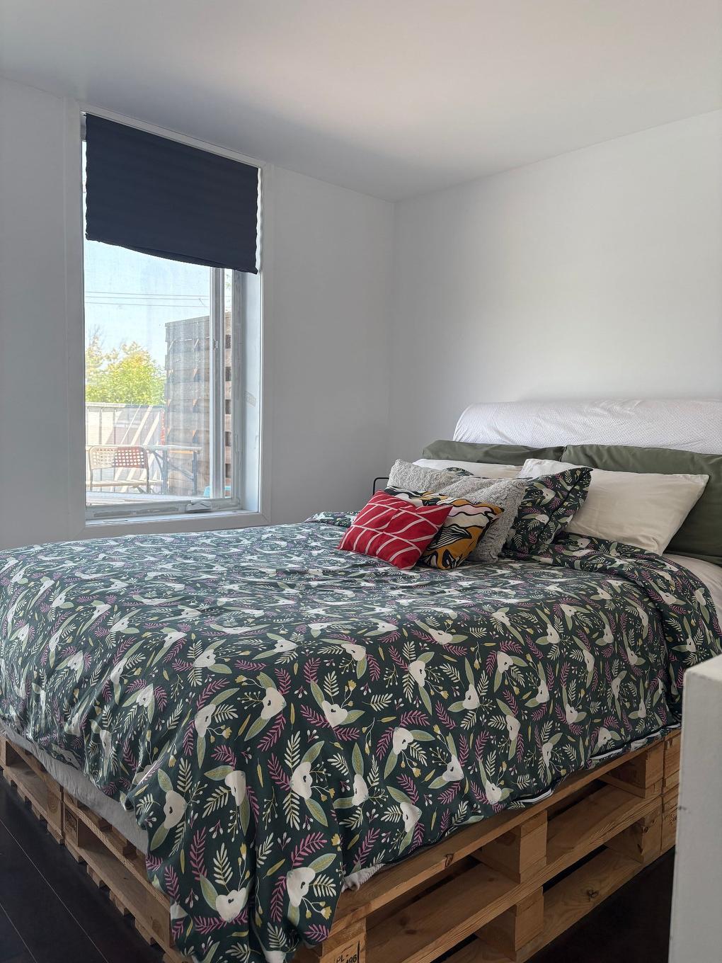 Bedroom - 2805 Rue Bossuet, Montréal (Mercier/Hochelaga-Maisonneuve), QC - Indoor Photo Showing Bedroom