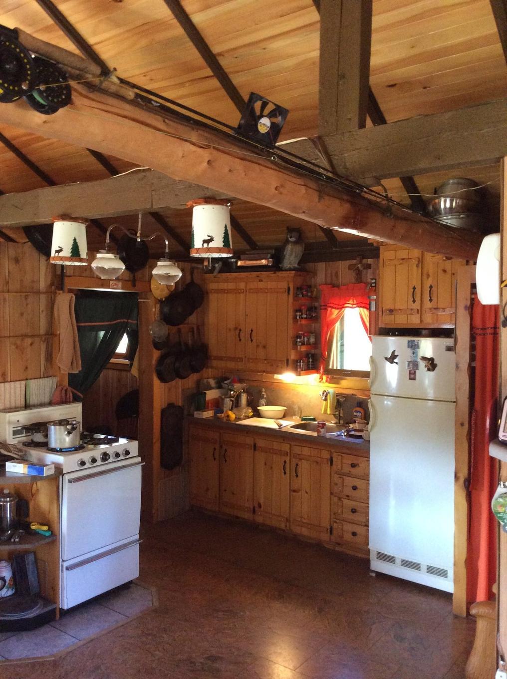 Cuisine - 1 Lac Kiskissink, La Tuque, QC - Indoor Photo Showing Kitchen