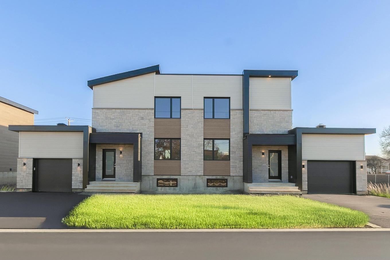 Exterior - 3505 Rue De La Herse, Québec (Les Rivières), QC - Outdoor With Facade