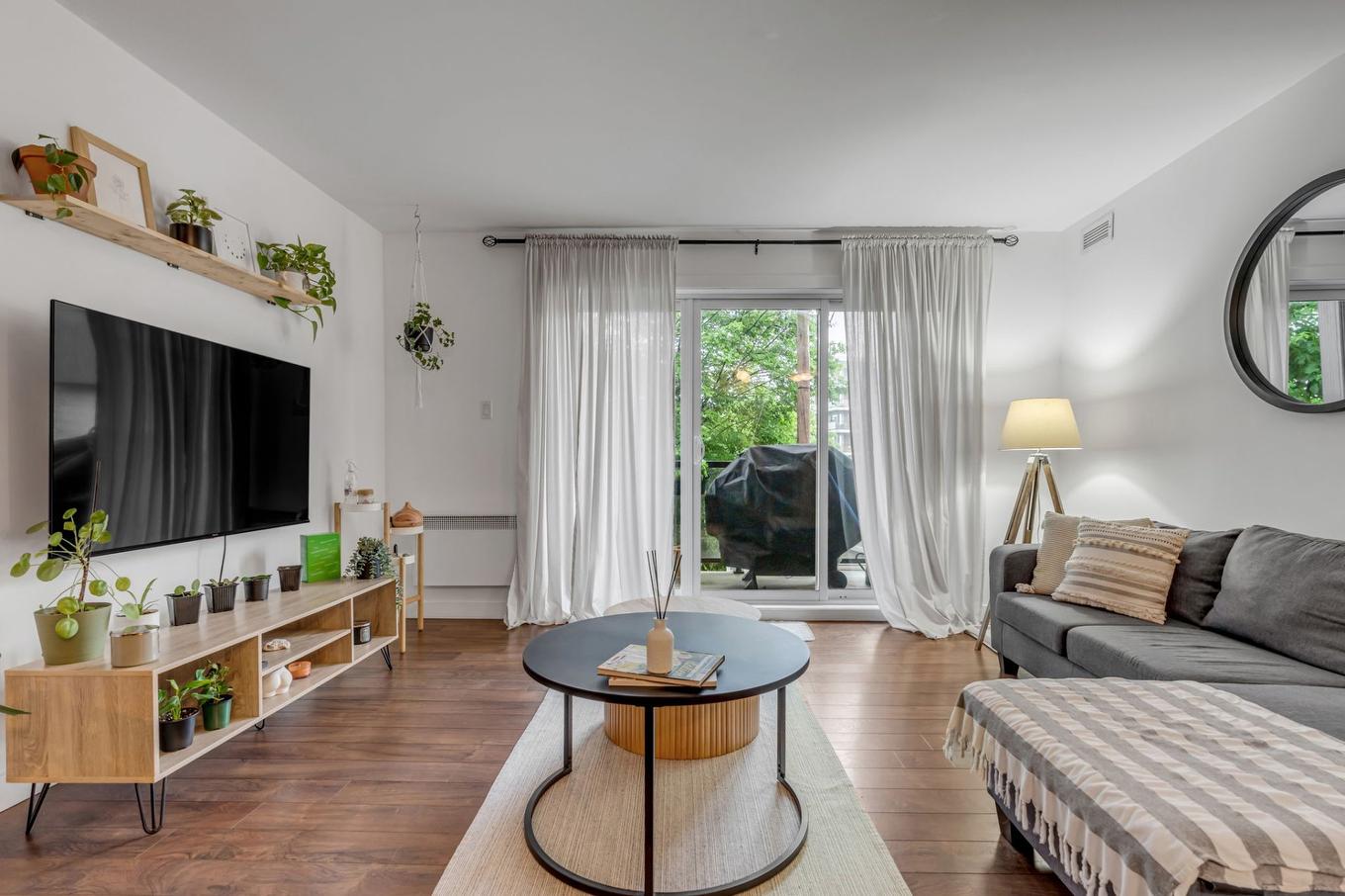 Salon - 204-1905 Boul. Guillaume-Couture, Lévis (Les Chutes-De-La-Chaudière-Est), QC - Indoor Photo Showing Living Room