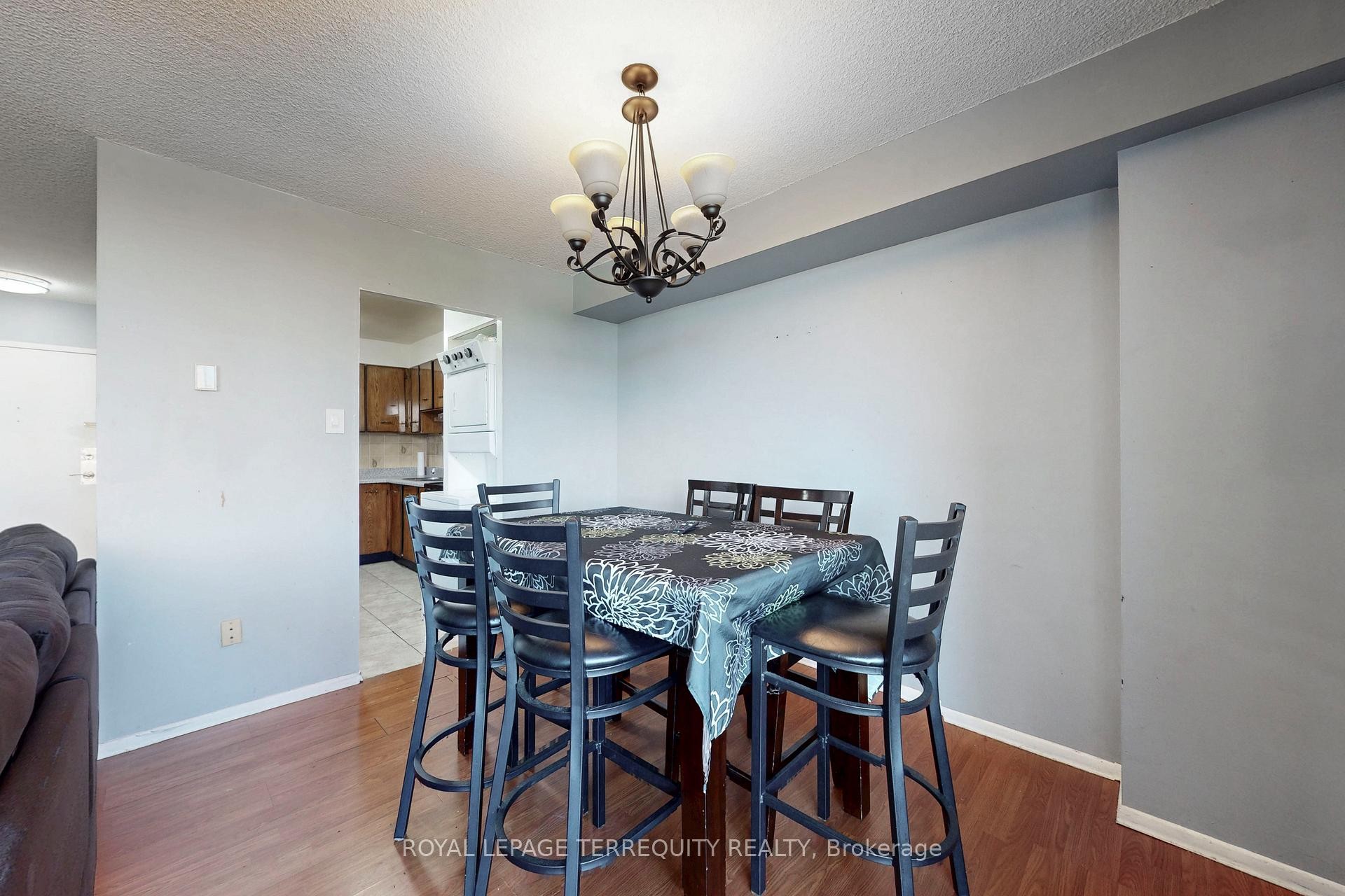 410-5 San Romano Way, Toronto, ON - Indoor Photo Showing Dining Room