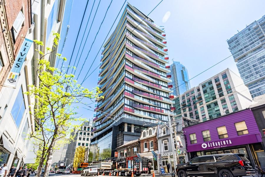 1805-215 Queen Street W, Toronto, ON - Outdoor With Facade