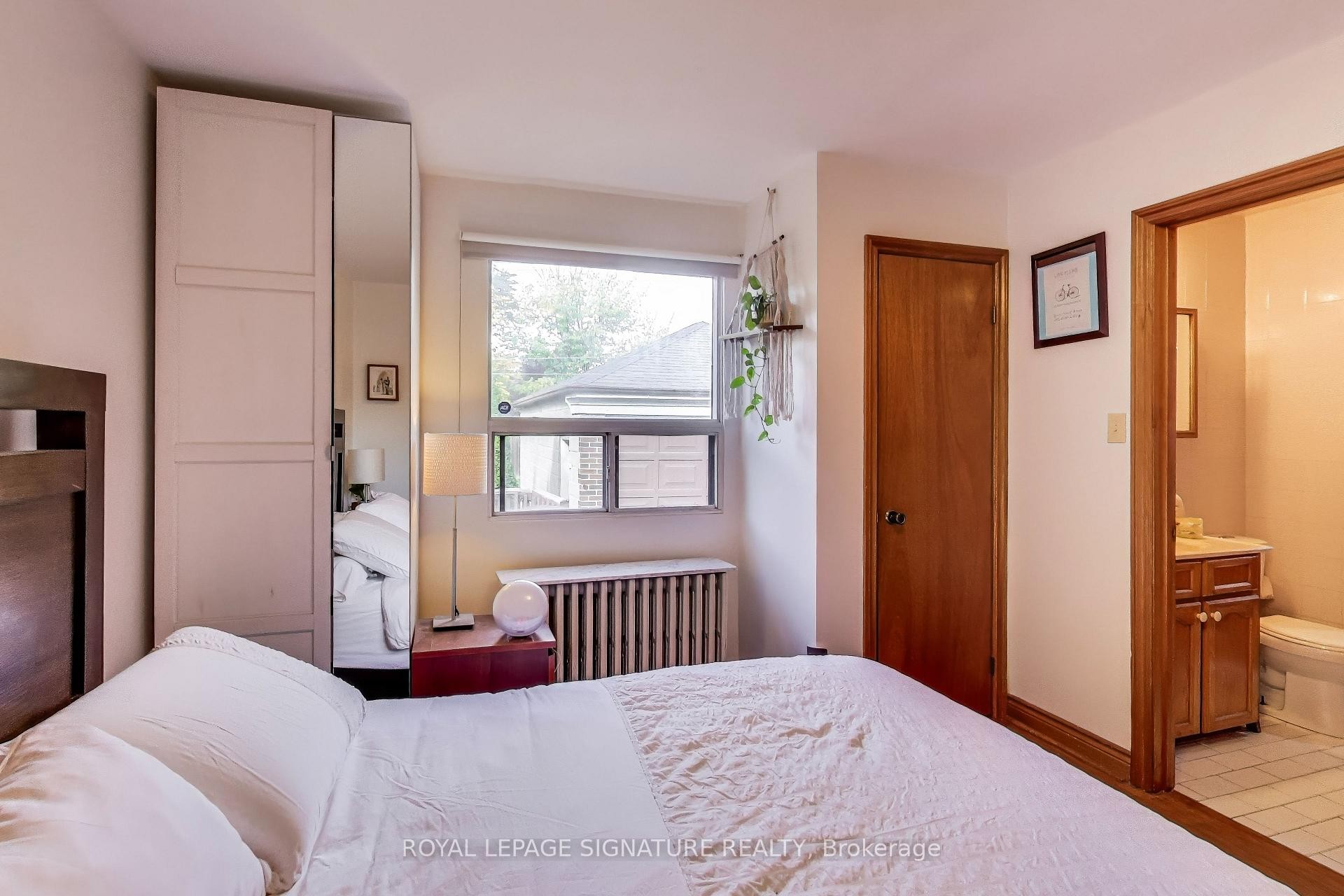 6 Brandon Avenue, Toronto, ON - Indoor Photo Showing Bedroom