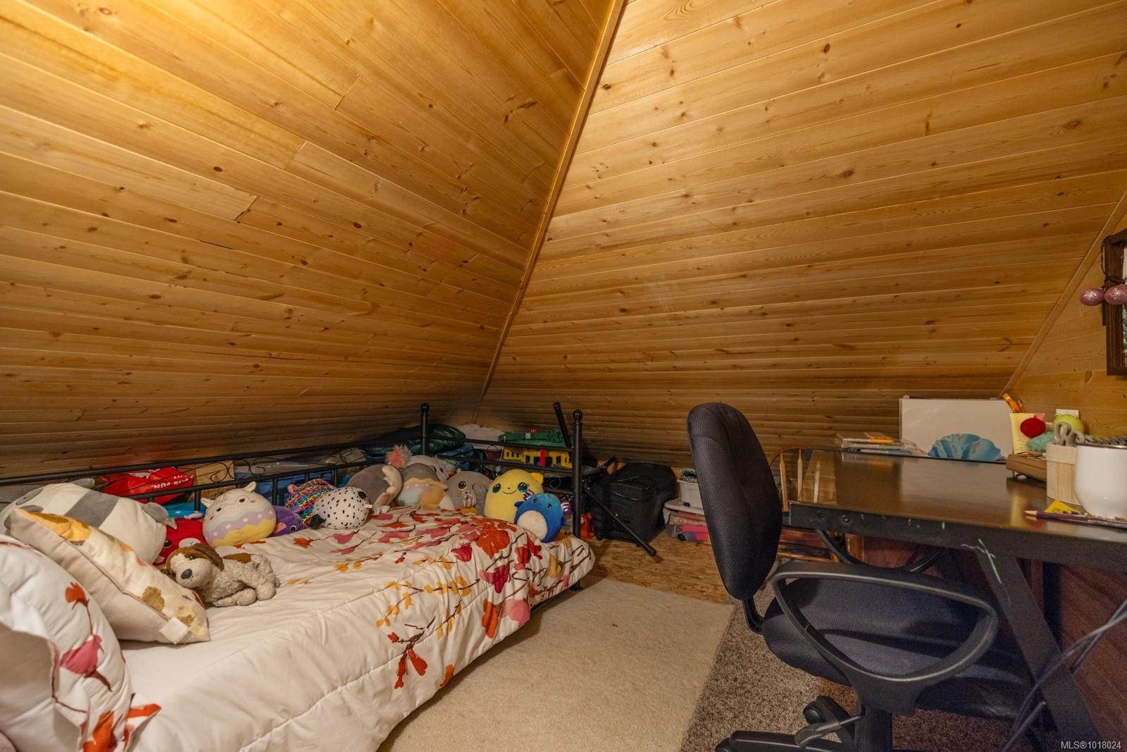 1725 Millstream Rd, Highlands, BC