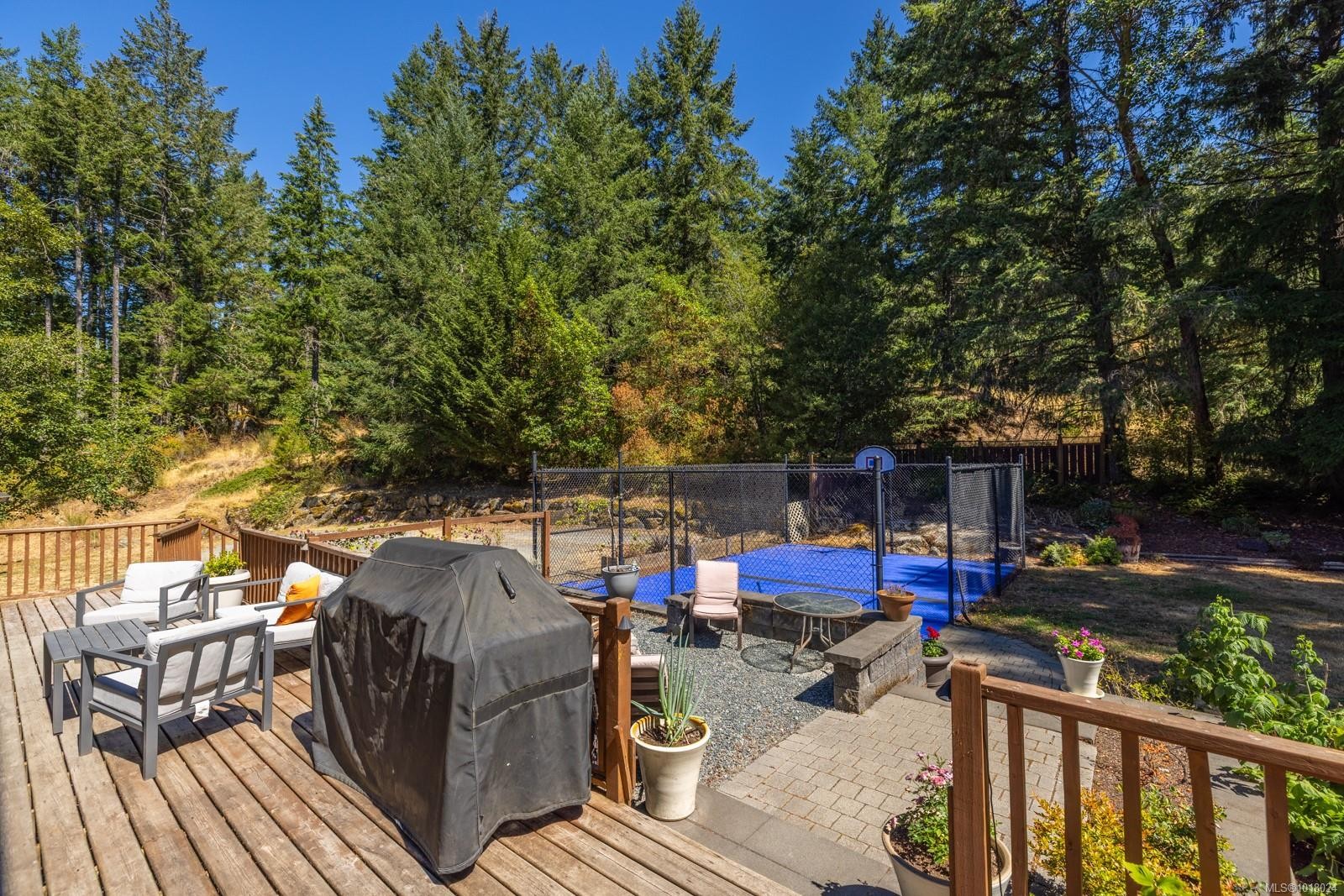 1725 Millstream Rd, Highlands, BC