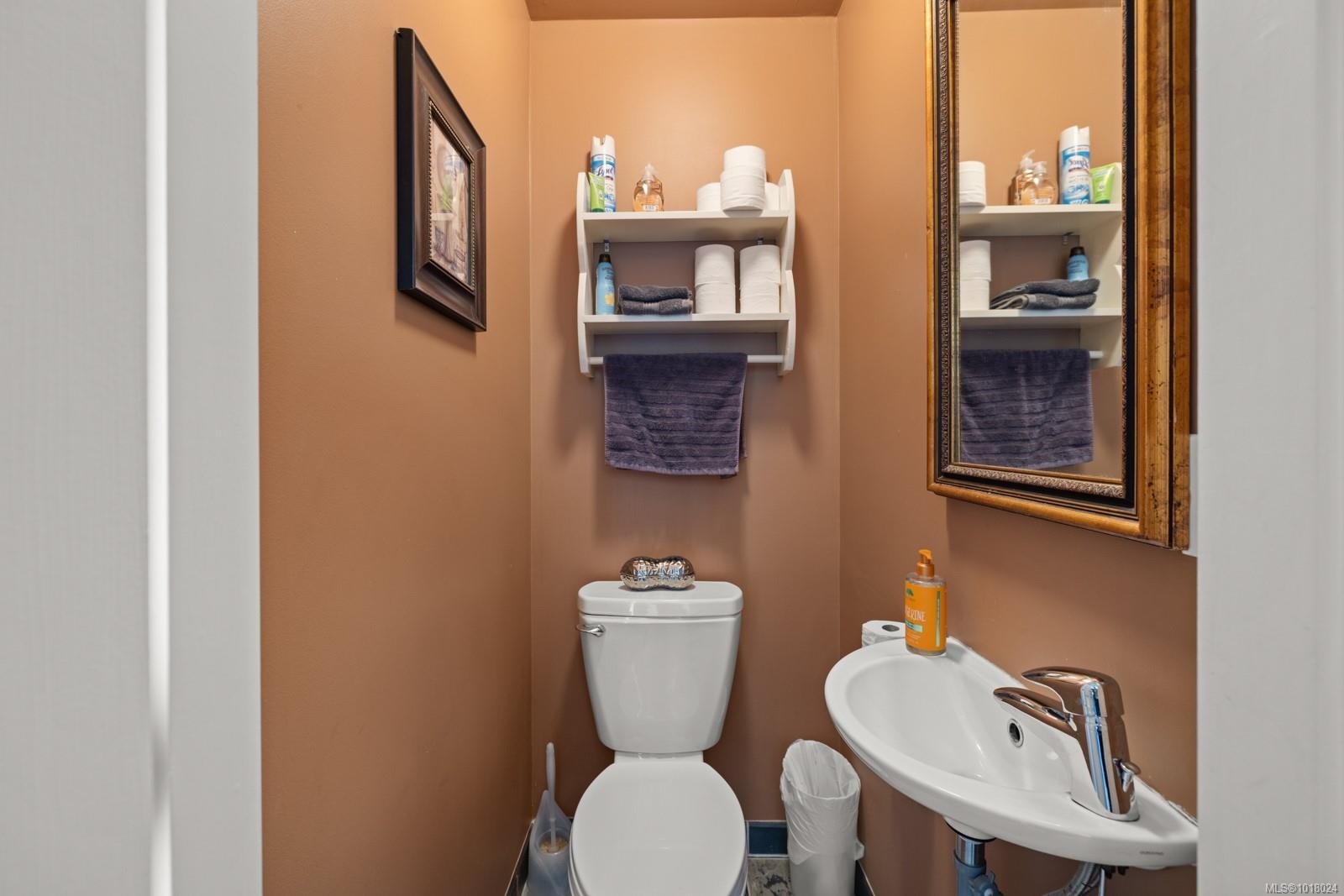 1725 Millstream Rd, Highlands, BC