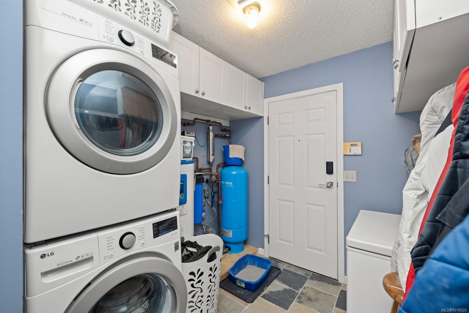 1725 Millstream Rd, Highlands, BC