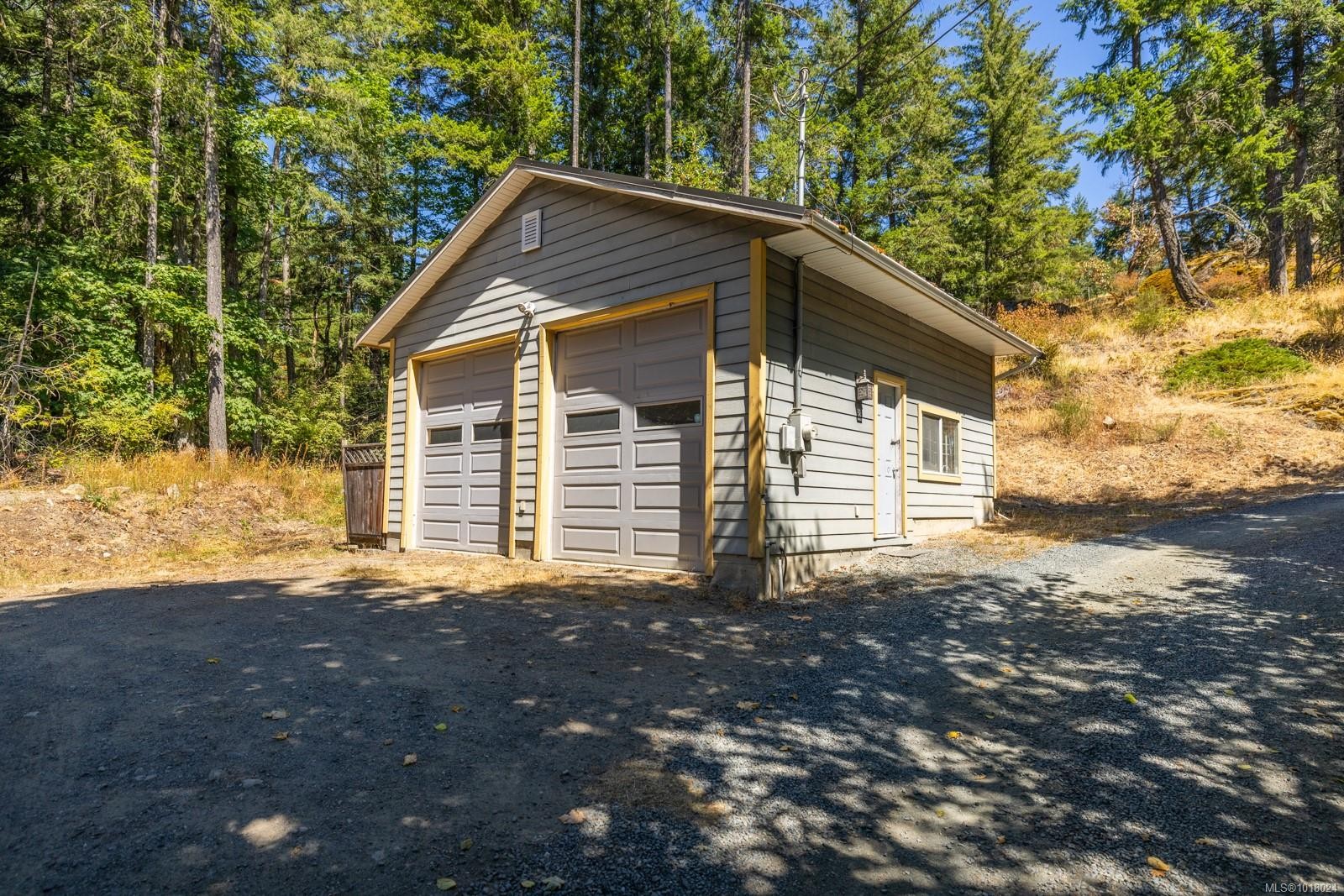 1725 Millstream Rd, Highlands, BC