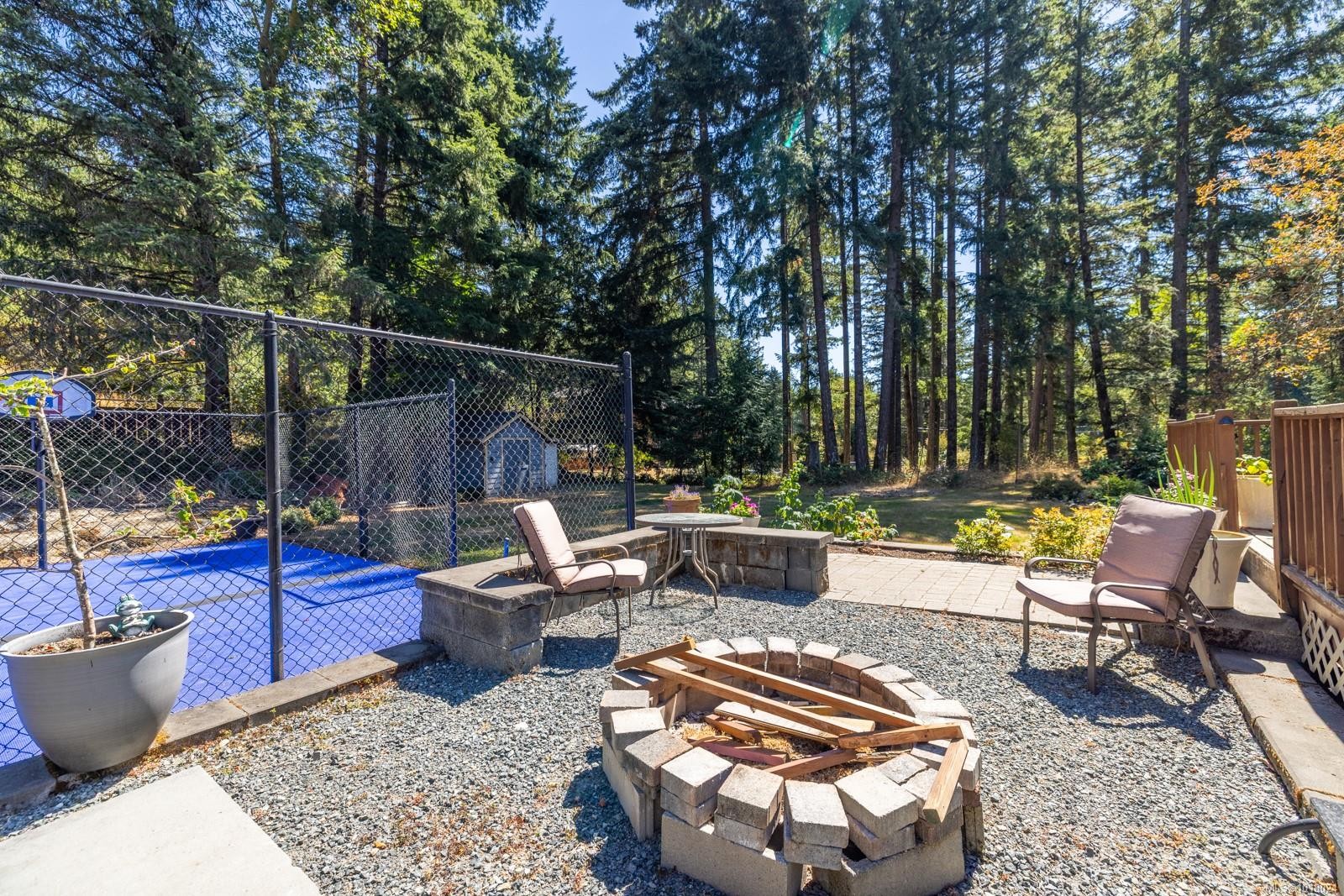 1725 Millstream Rd, Highlands, BC