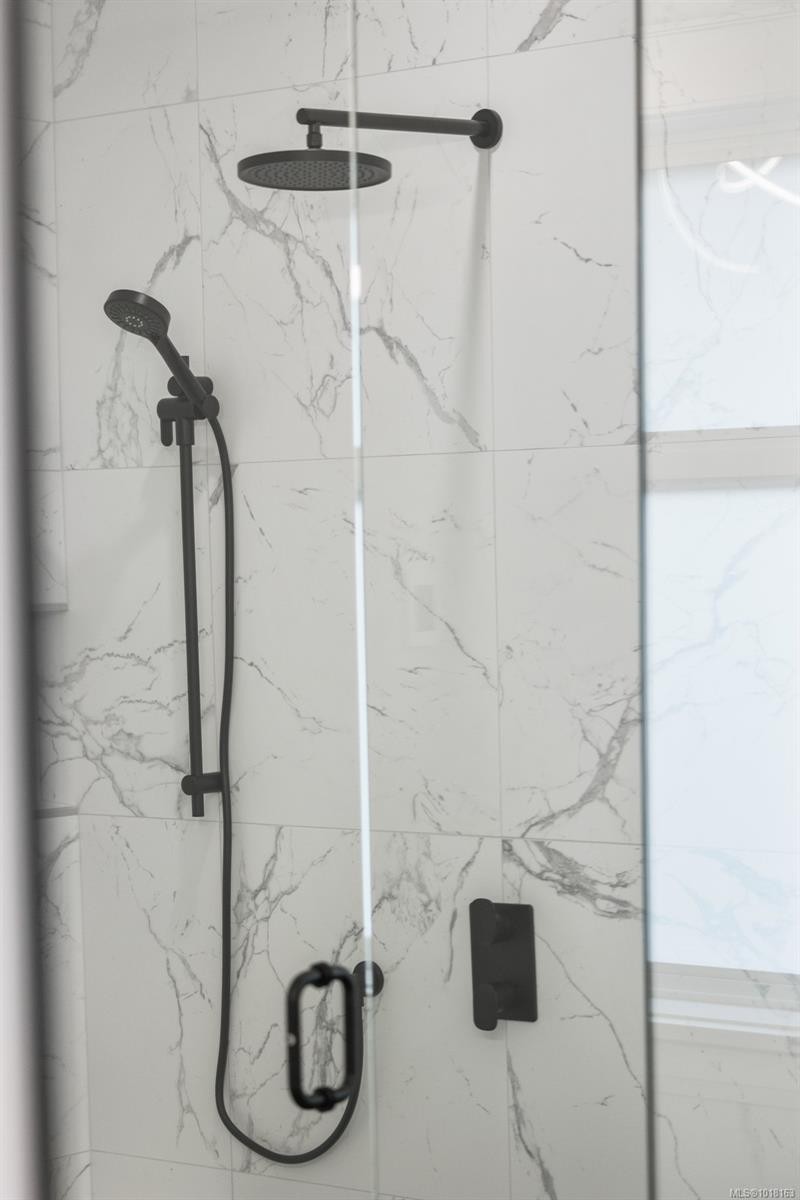 1601 Crown Isle Blvd, Courtenay, BC