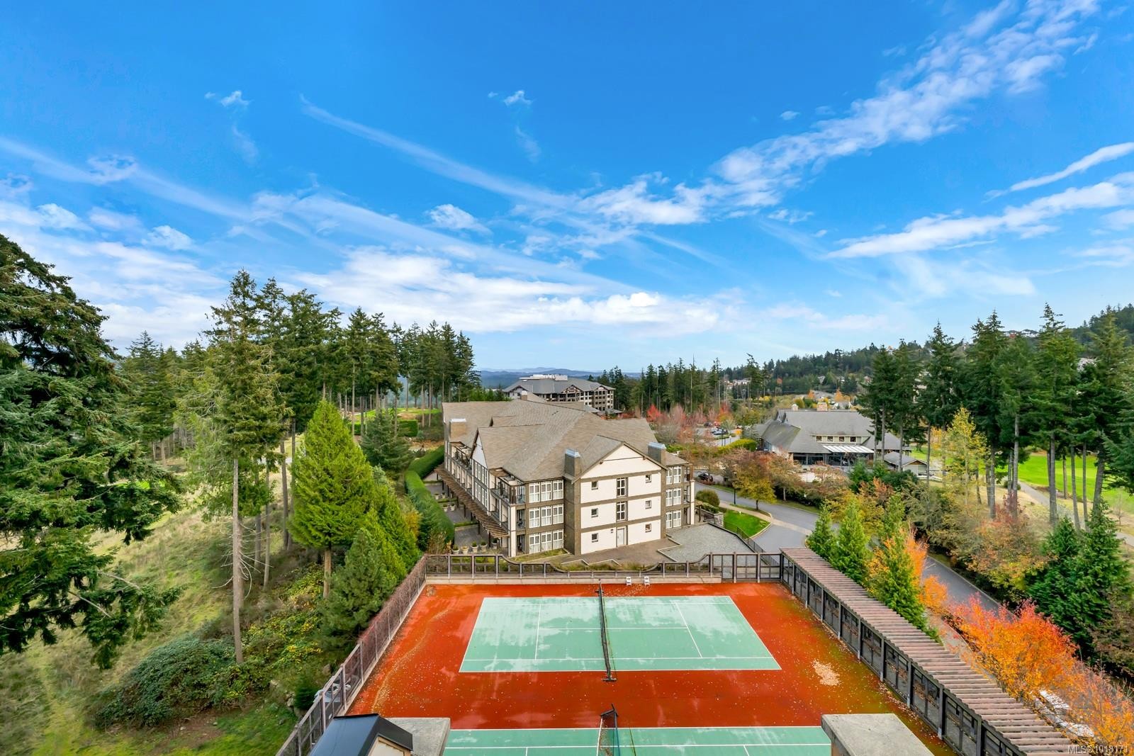802-1400 Lynburne Pl, Langford, BC - Outdoor With View