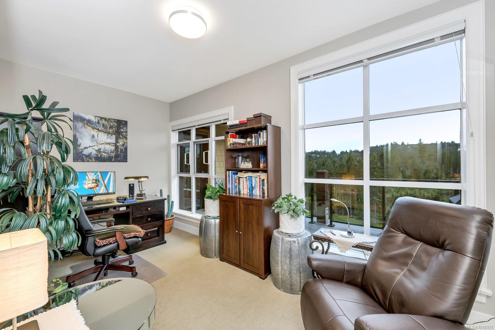 802-1400 Lynburne Pl, Langford, BC - Indoor