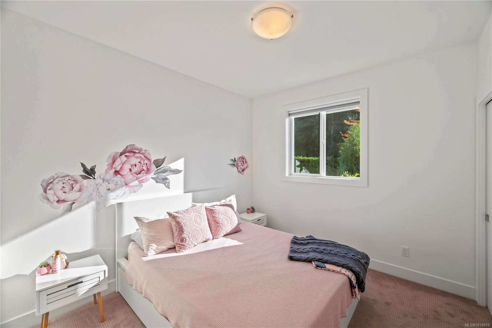 1167 River Rock Pl, Highlands, BC