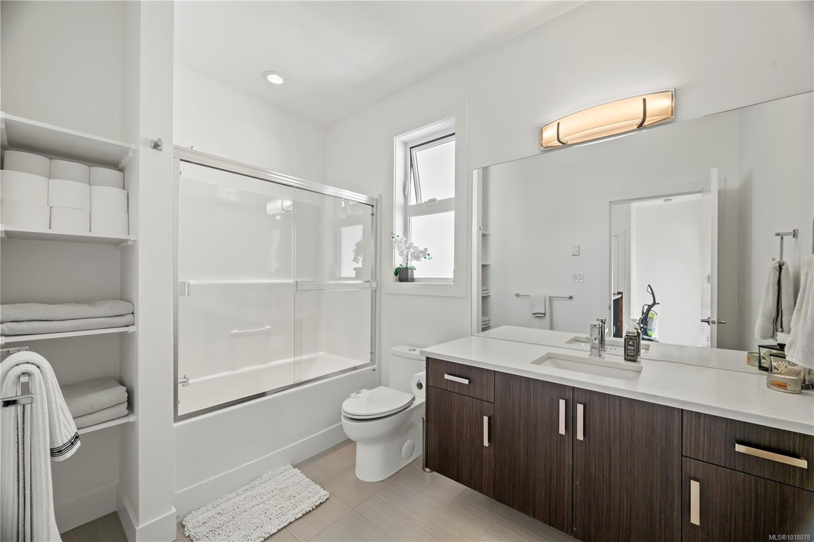 1167 River Rock Pl, Highlands, BC