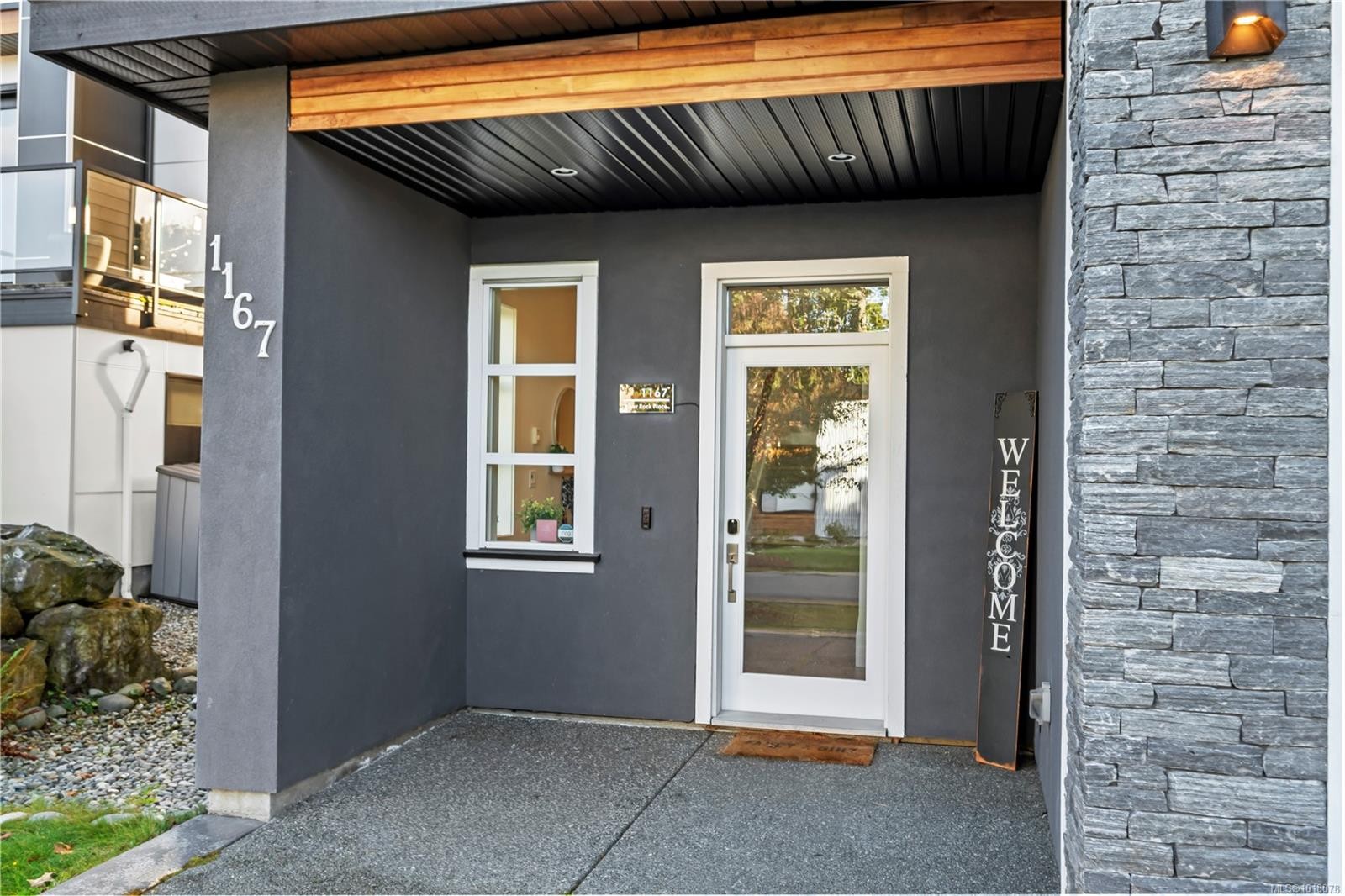 1167 River Rock Pl, Highlands, BC