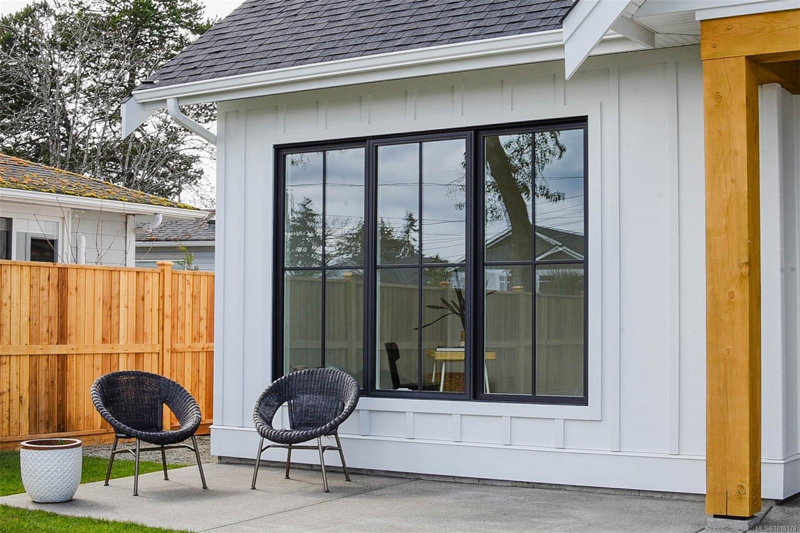 327 Wisteria St, Parksville, BC