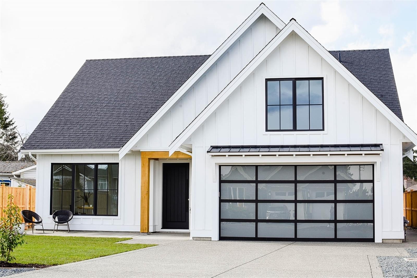 327 Wisteria St, Parksville, BC