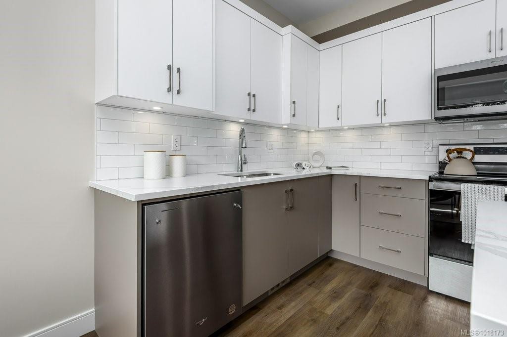 202-2580 Brookfield Dr, Courtenay, BC