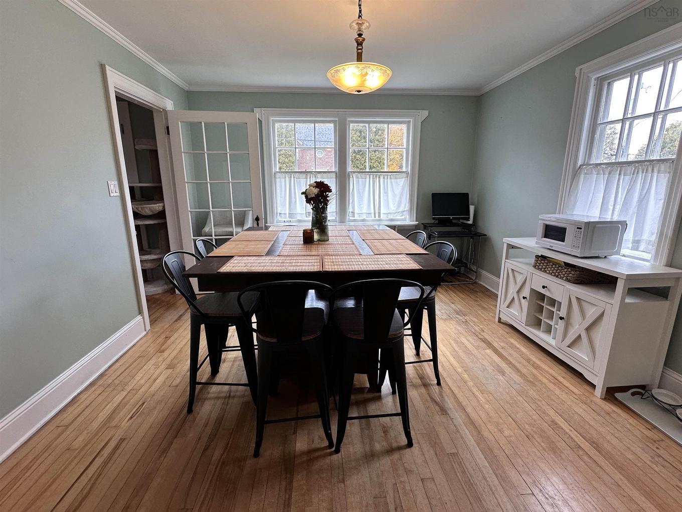 79 Waterloo Street, Liverpool, NS