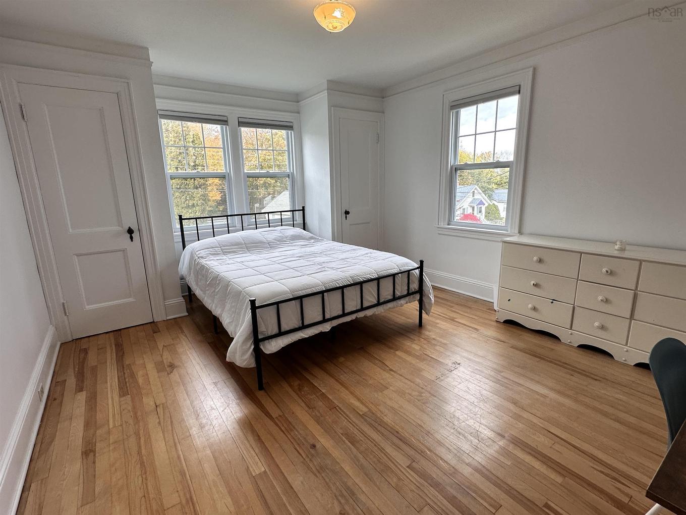 79 Waterloo Street, Liverpool, NS