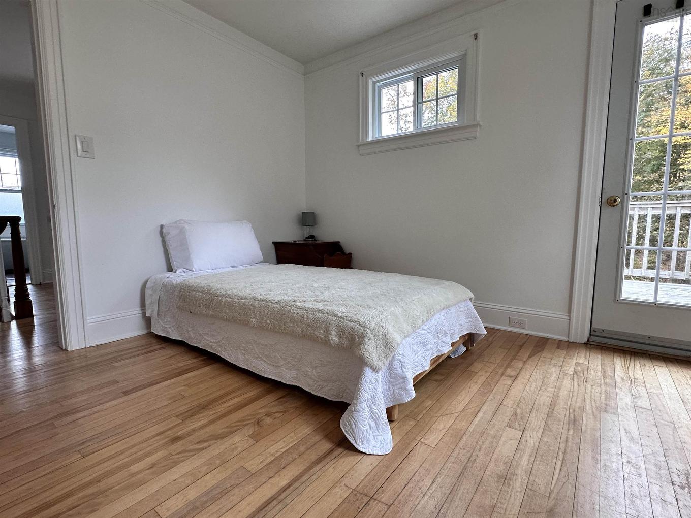 79 Waterloo Street, Liverpool, NS