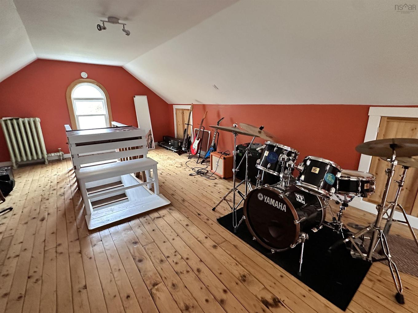 79 Waterloo Street, Liverpool, NS