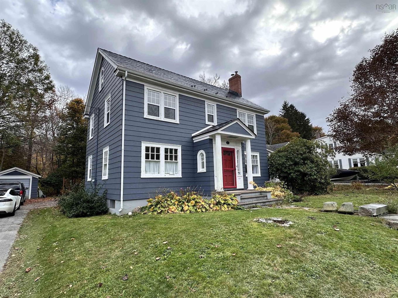 79 Waterloo Street, Liverpool, NS