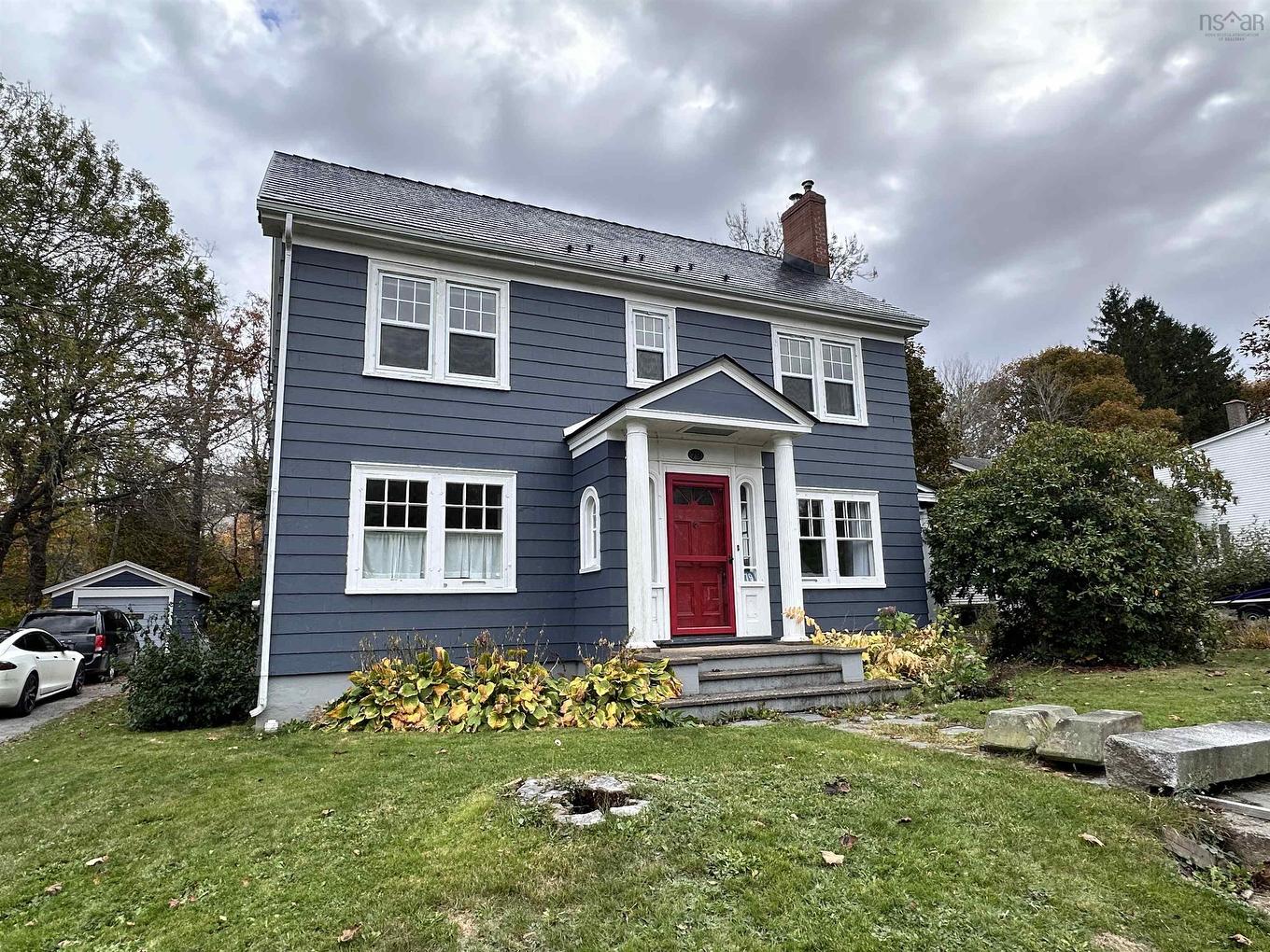 79 Waterloo Street, Liverpool, NS