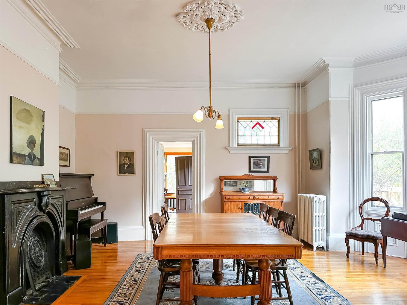 525 Main Street, Kentville, NS