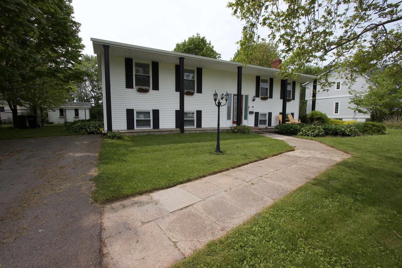 15 Appleby Lane, Cornwall, PE